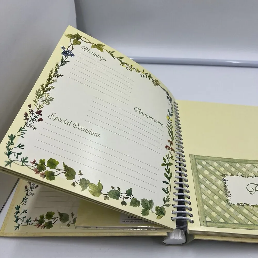 VTG New Season Organizer Spiral Bound Holder Book with Pockets Organize Planner